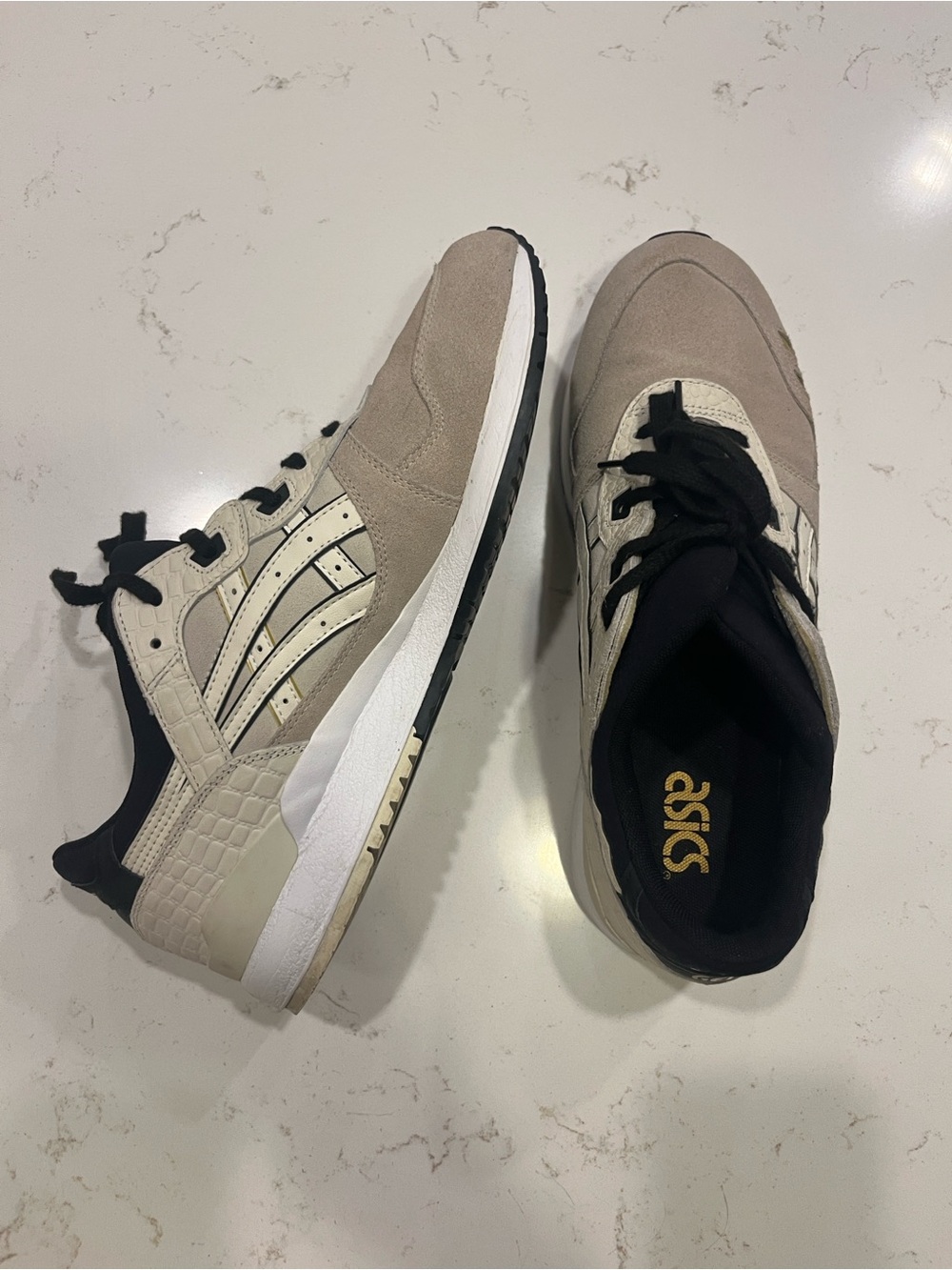 ASICS Men’s Classic Lyte Beige Suede Runner Sneakers